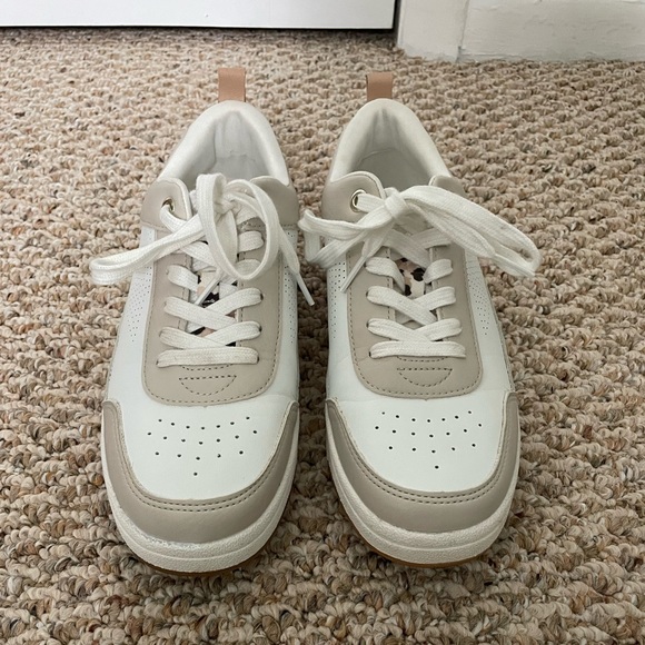 Shoes Neutral Tennis Shoes Poshmark
